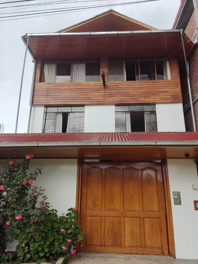 Suzet House Guest House Oxapampa Exterior photo